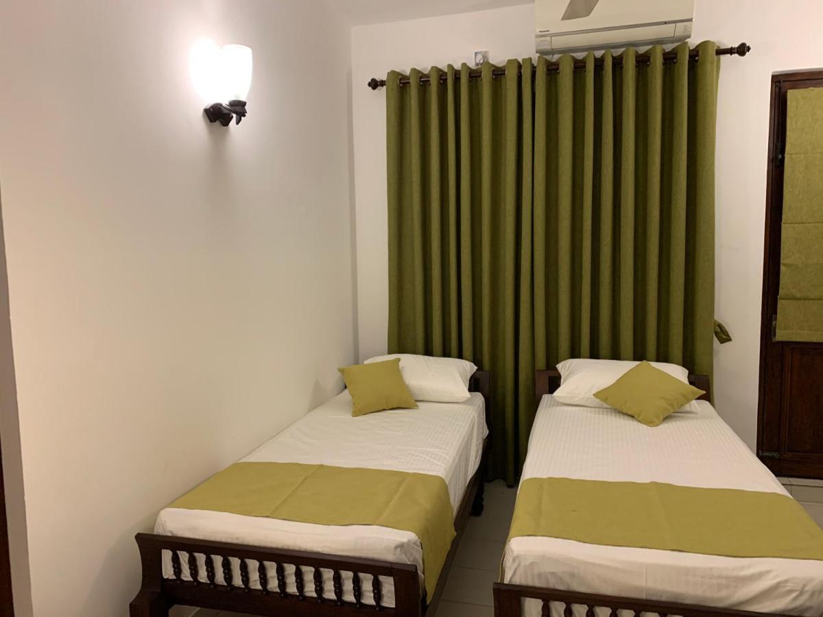 Elegance Oasis, Colombo 3 Ξενοδοχείο Εξωτερικό φωτογραφία